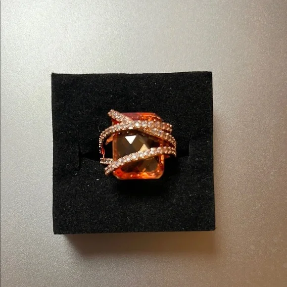 BP November 2024 - Elegant Amber Topaz Rose Gold Women's Ring - Size 5 - Picture 3 of 5